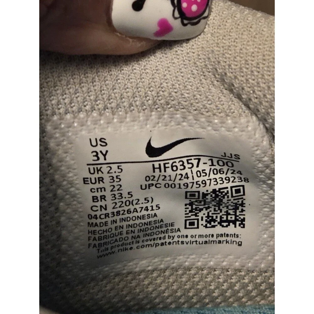 NIKE AIR MAX 90 Kids sneakers in Laser Blue - Size 3